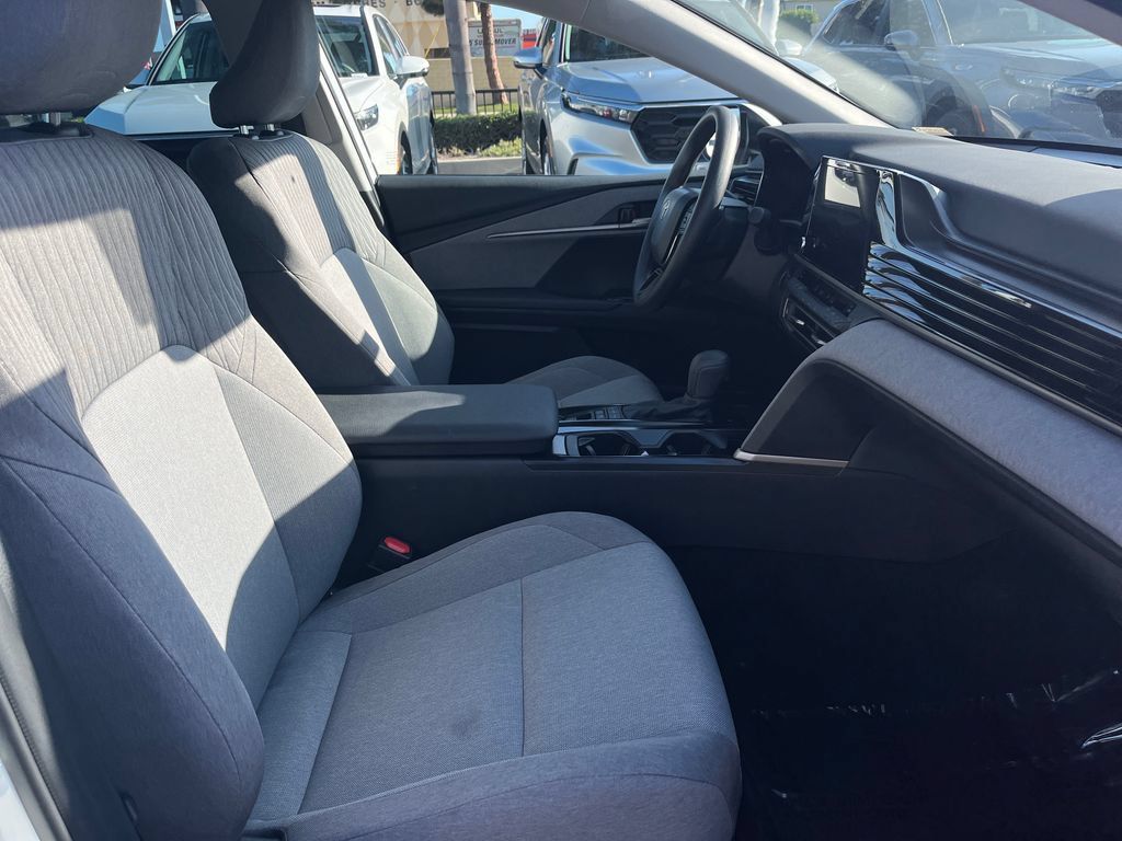Used 2026 Toyota Camry LE w/ Convenience Package FWD image 42