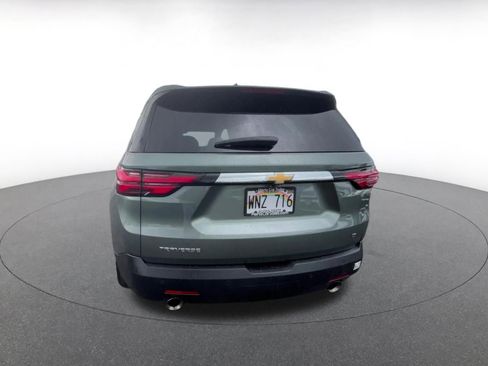 Used 2023 Chevrolet Traverse LT FWD image 12