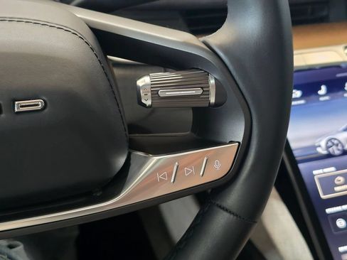Used 2025 Lucid Air Grand Touring AWD/4WD image 18