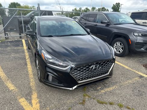 Used 2018 Hyundai Sonata Limited FWD image 5