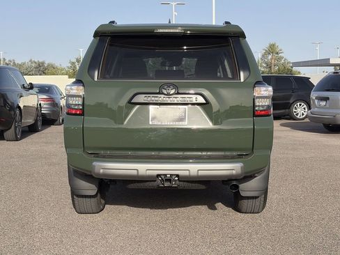 Used 2022 Toyota 4Runner TRD Off-Road Premium AWD/4WD image 8