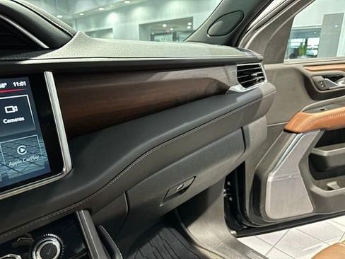 Certified 2024 GMC Yukon Denali Ultimate image 28