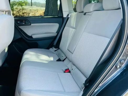 Used 2018 Subaru Forester 2.5i Premium w/ All-Weather Package AWD/4WD image 23