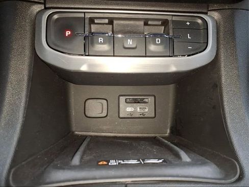 Used 2023 GMC Acadia SLT w/ Elevation Edition image 20