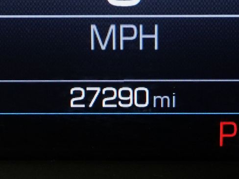 Used 2023 Chevrolet Equinox RS image 19