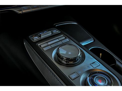 Used 2023 Genesis GV70 2.5T w/ Sport Prestige Package image 23