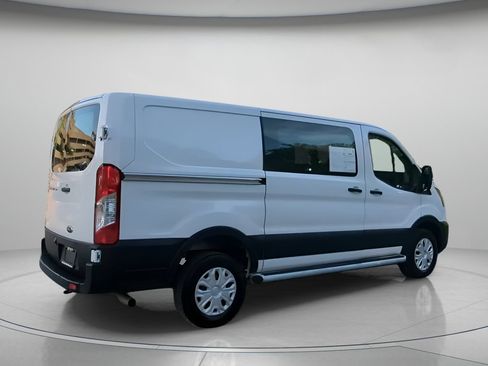 Used 2024 Ford Transit 250 Low Roof w/ Exterior Upgrade Package RWD image 29