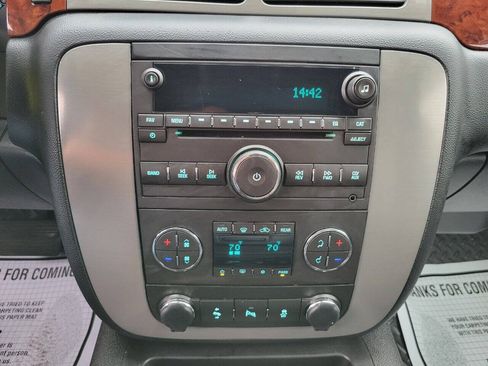 Used 2014 GMC Yukon SLT AWD/4WD image 18