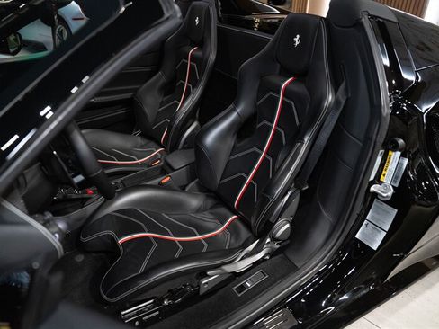 Used 2018 Ferrari 488 Spider RWD image 27