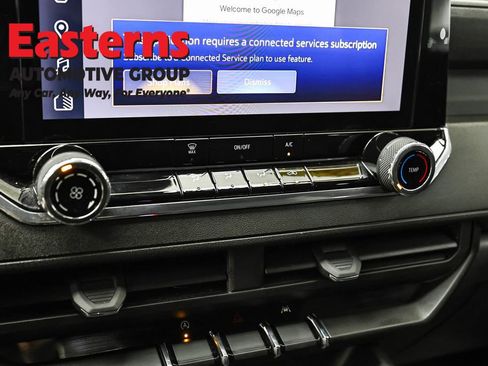 Used 2023 Chevrolet Colorado W/T RWD image 18