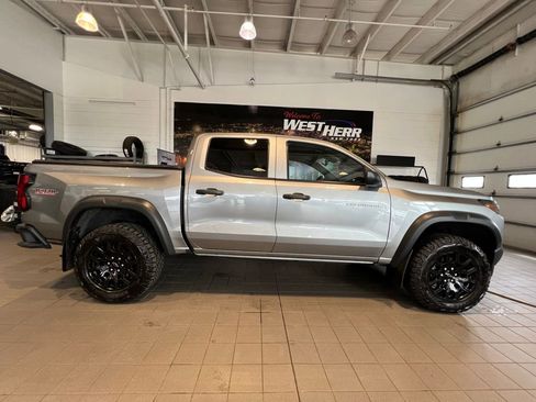 Used 2023 Chevrolet Colorado Trail Boss AWD/4WD image 12