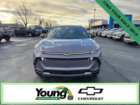 New 2026 Chevrolet Equinox EV LT image 2