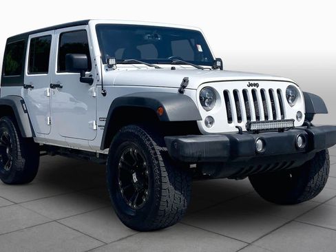 Used 2014 Jeep Wrangler Unlimited Sport w/ Quick Order Package 24S AWD/4WD image 3