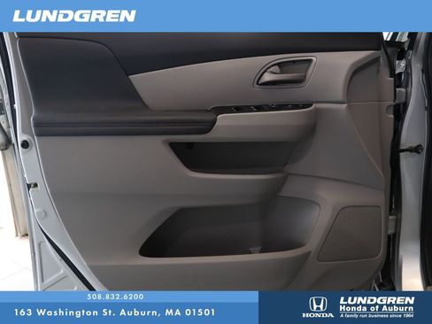 Used 2012 Honda Odyssey EX image 9