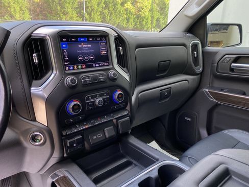 Used 2020 Chevrolet Silverado 1500 LT Trail Boss AWD/4WD image 24