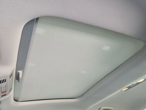 New 2025 Volkswagen Jetta SE image 18