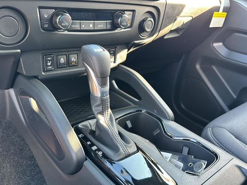 New 2026 Nissan Frontier SV w/ SV Convenience Package image 26