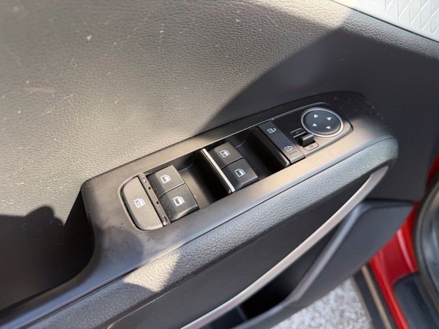 Used 2024 Kia Soul LX w/ Option Group 015 FWD image 12