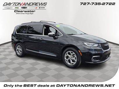 Used 2022 Chrysler Pacifica Limited