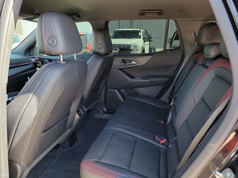 Used 2025 Chevrolet Equinox RS FWD image 16