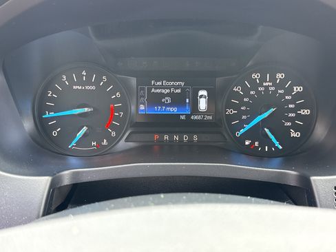 Used 2019 Ford Explorer XLT AWD/4WD image 15