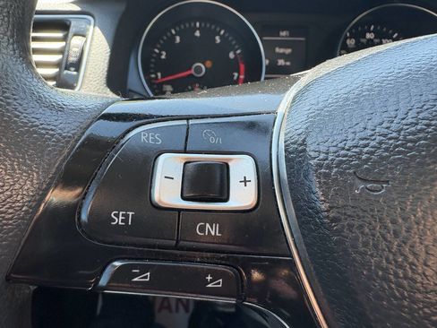 Used 2016 Volkswagen Passat 1.8T S image 34