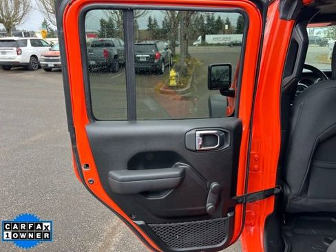 Used 2023 Jeep Wrangler Sport image 11