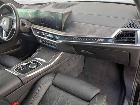 Certified 2024 BMW X5 sDrive40i image 22