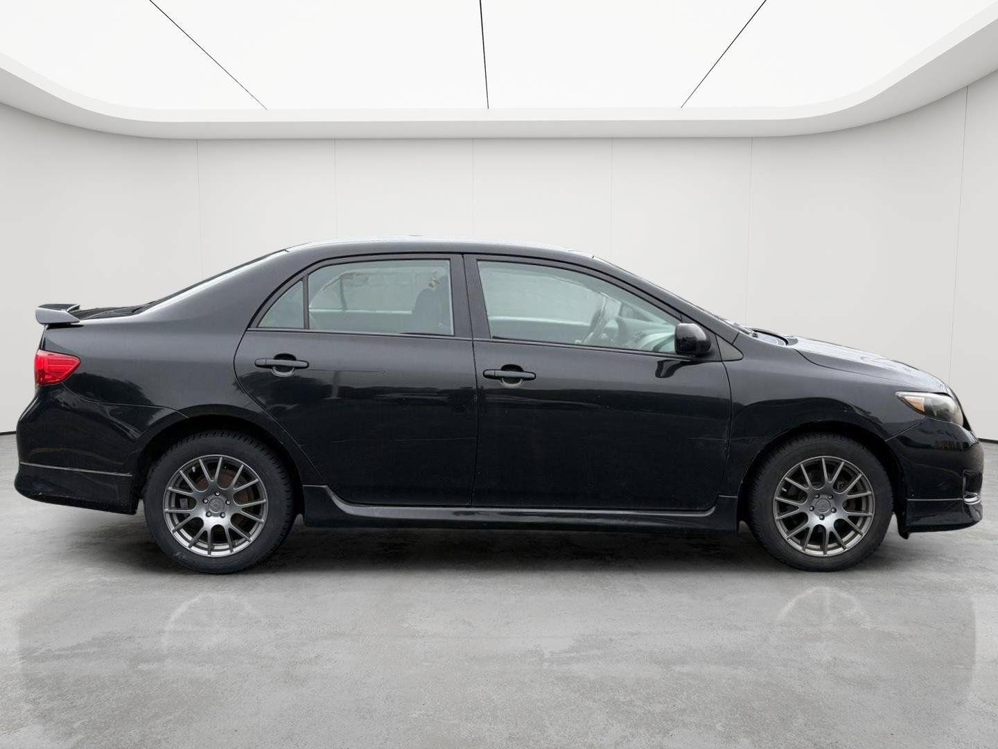Used 2009 Toyota Corolla S w/ Sport Pkg FWD image 7