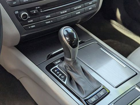 Used 2017 Genesis G80 3.8 RWD image 29