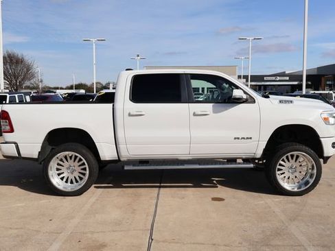 Used 2019 RAM 1500 Big Horn image 9