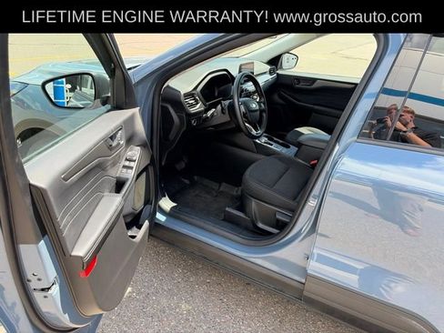 Used 2025 Ford Escape Active AWD/4WD image 9