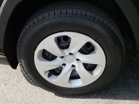 Certified 2024 Toyota RAV4 LE image 15