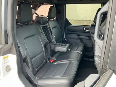 New 2025 Ford Bronco Outer Banks image 35