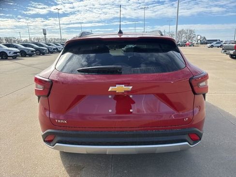 New 2026 Chevrolet Trax LT w/ Driver Confidence Package FWD image 4