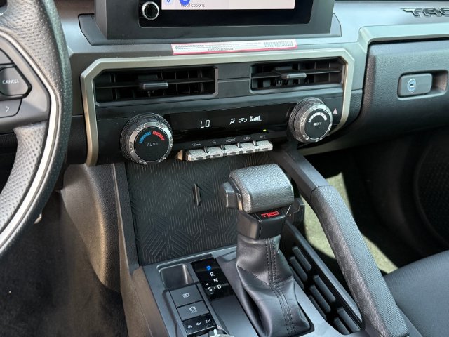 Used 2024 Toyota Tacoma TRD Sport AWD/4WD image 16