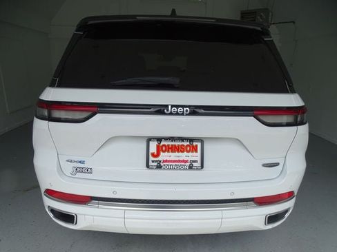 Certified 2023 Jeep Grand Cherokee Summit AWD/4WD image 23
