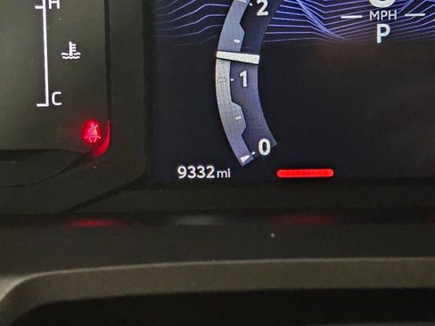 Used 2024 Toyota Tacoma SR5 image 29