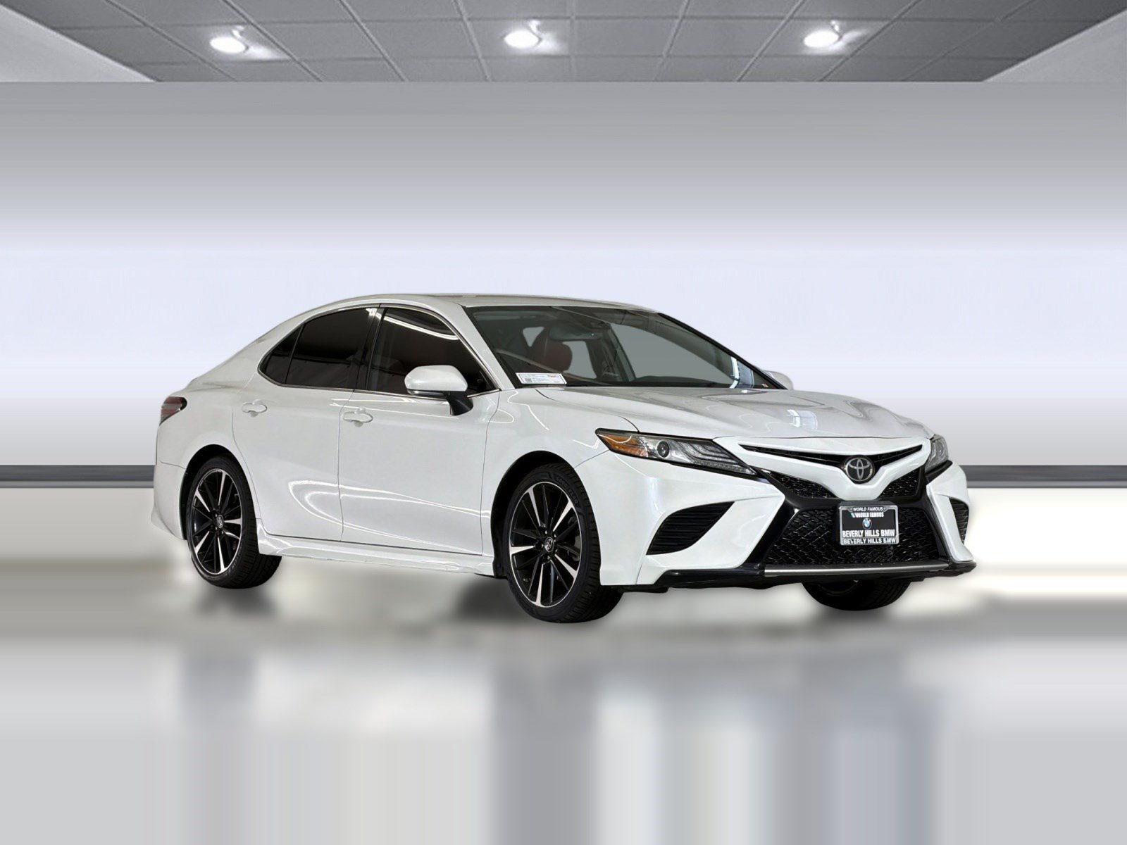 Used 2019 Toyota Camry XSE w/ Carpet Mat Package FWD image 7