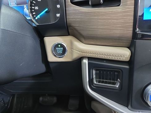 Used 2022 Ford Expedition Limited image 21