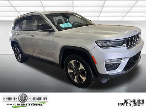 Used 2024 Jeep Grand Cherokee Limited 4xe AWD/4WD image 8