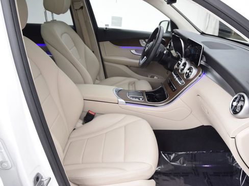 Used 2022 Mercedes-Benz GLC 300 image 16