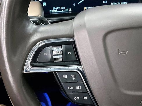 Used 2022 Lincoln Nautilus Reserve w/ Monochromatic Package image 23