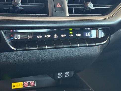 Certified 2024 Lexus UX 250h FWD image 17