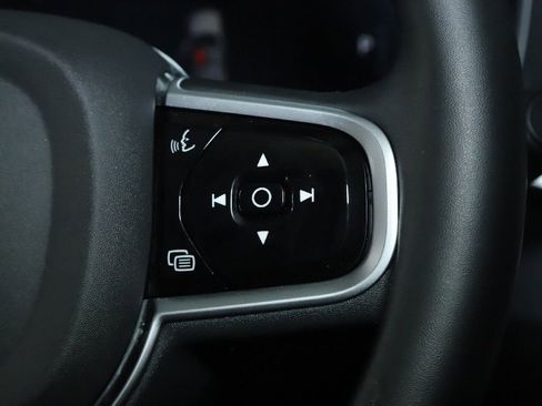 Used 2025 Volvo V60 B5 Cross Country Plus image 26