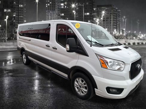 Used 2021 Ford Transit 350 XLT image 10