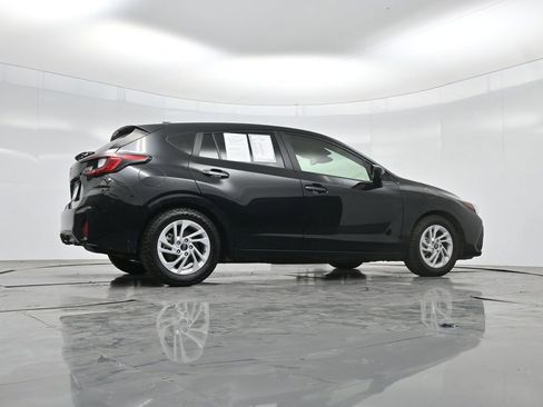 Used 2024 Subaru Impreza 2.0i AWD/4WD image 40