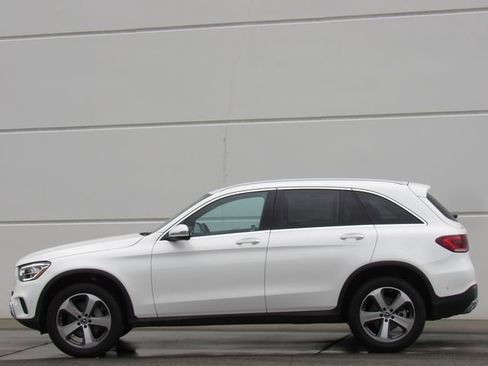 Used 2022 Mercedes-Benz GLC 300 4MATIC image 4