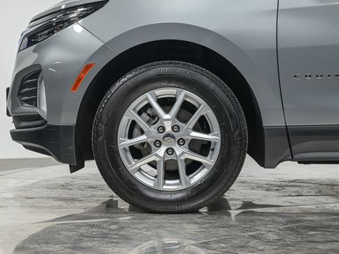 Used 2023 Chevrolet Equinox LT AWD/4WD image 3