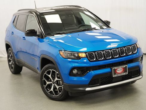 Certified 2026 Jeep Compass Limited AWD/4WD image 8
